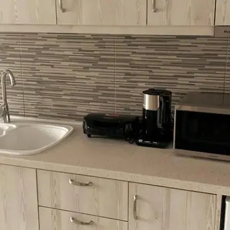 Appartement Style Studio Charaki